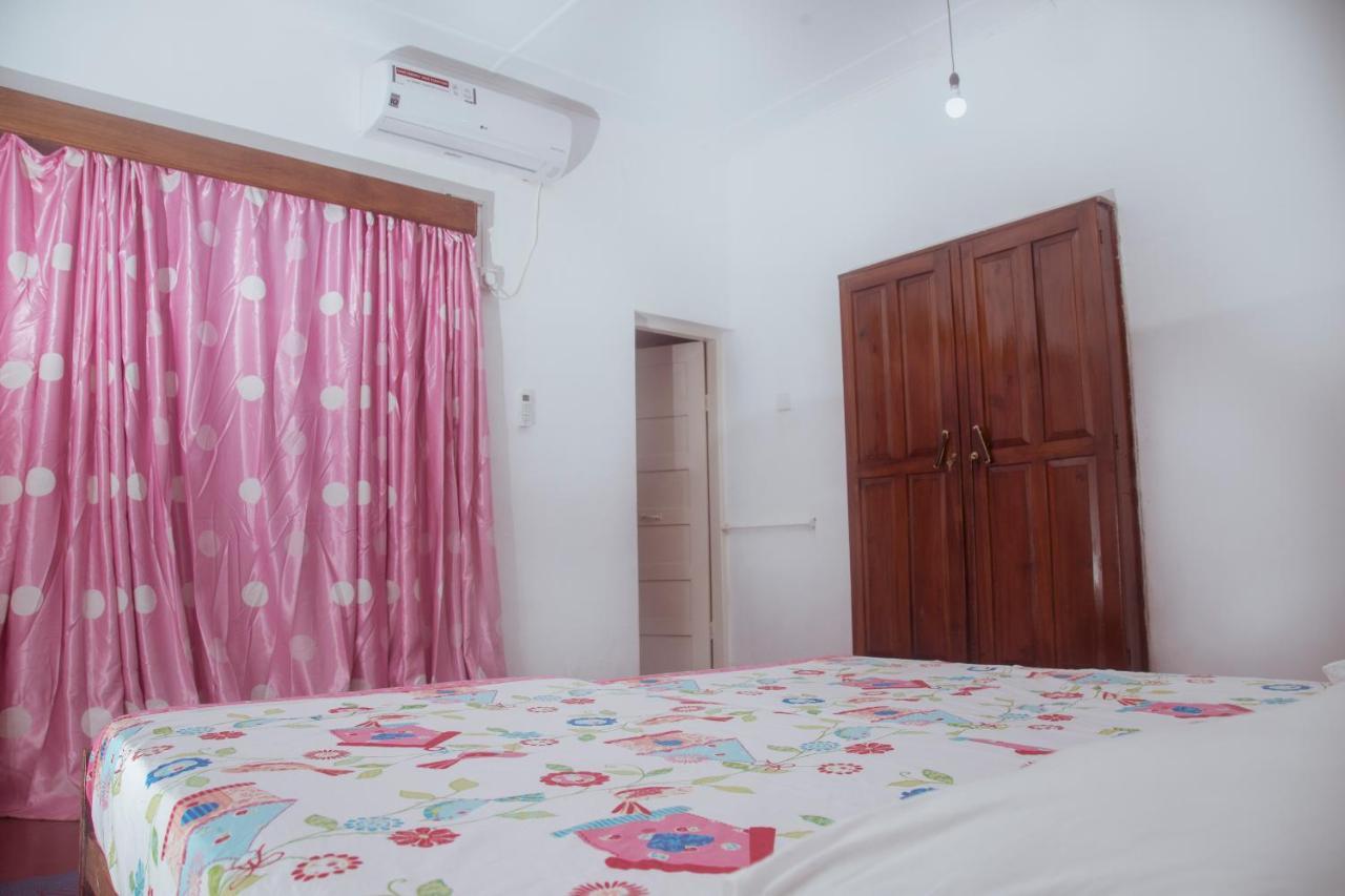 Aeroform Homestay Negombo Exterior photo